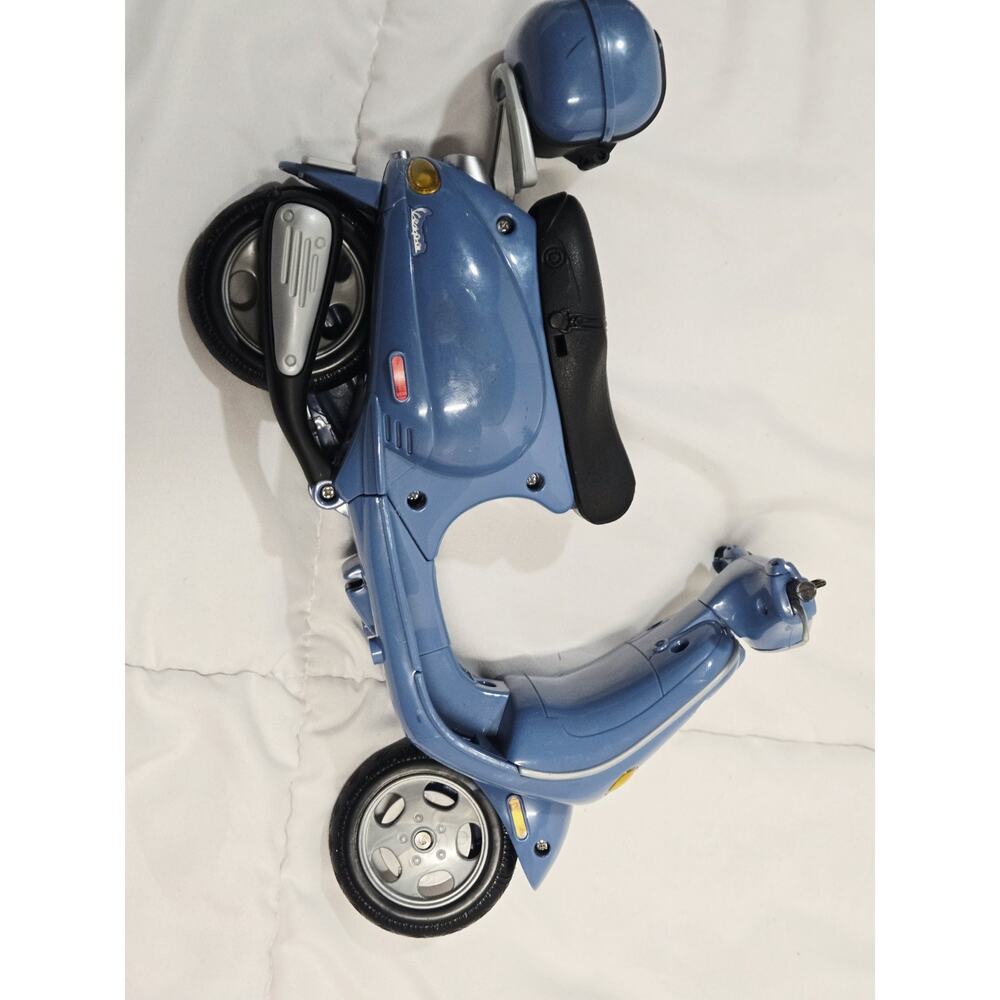 VTG Retired 2002 Barbie My Scene Blue Vespa Scooter Moped Mattel No Kickstand - Picture 8 of 11